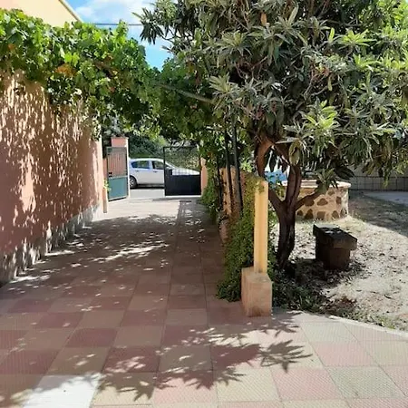 Nuraghe אורוסיי