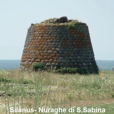 דירה Nuraghe אורוסיי